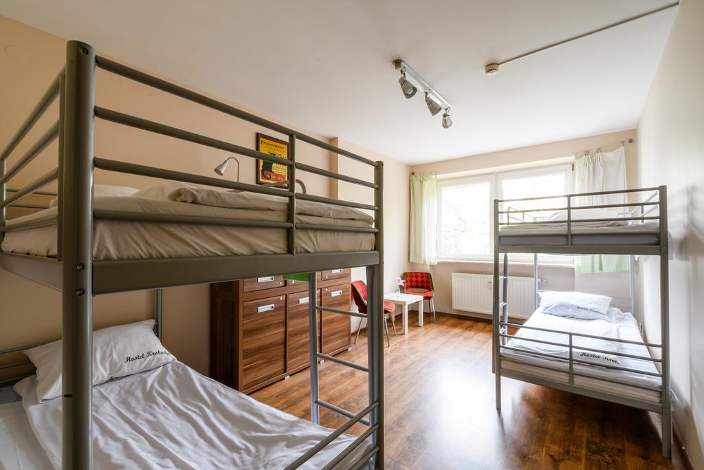 Hostel Krokodyl Varşova Dış mekan fotoğraf