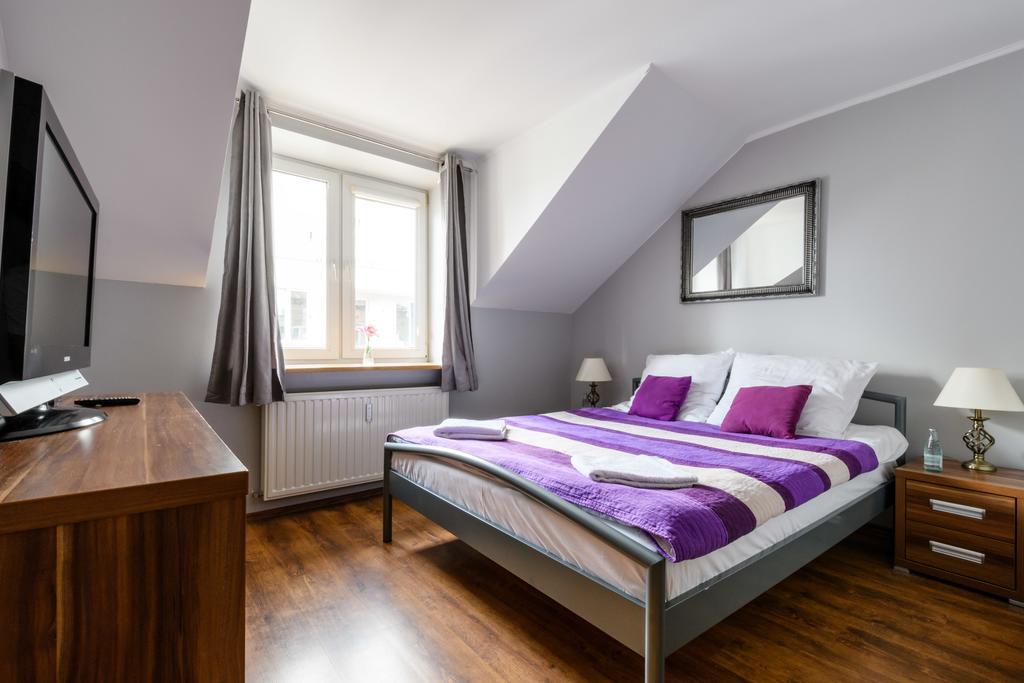 Hostel Krokodyl Varşova Dış mekan fotoğraf