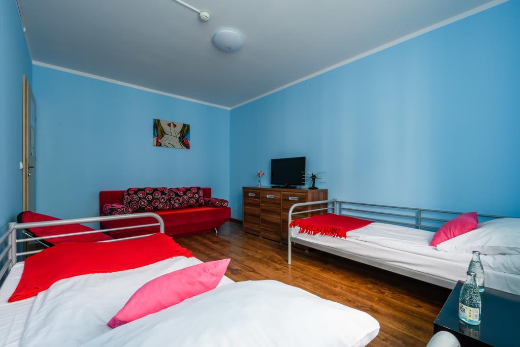 Hostel Krokodyl Varşova Dış mekan fotoğraf