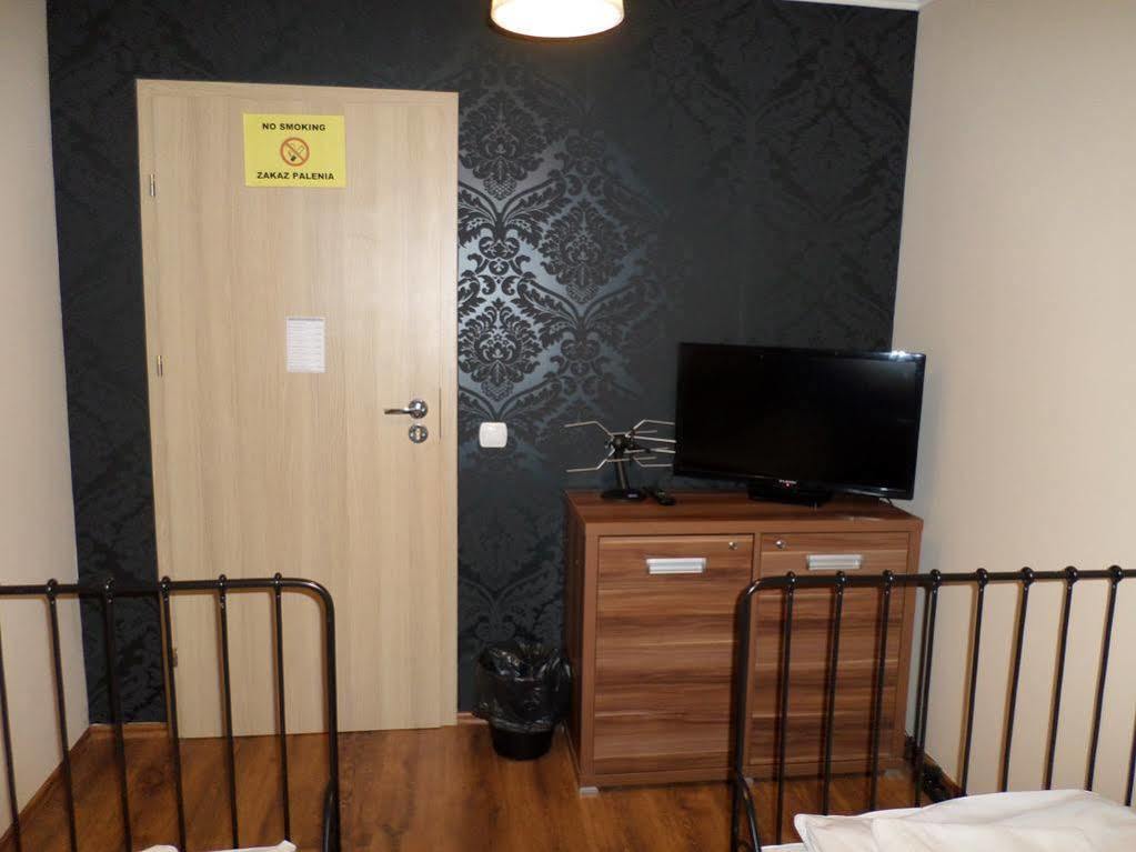 Hostel Krokodyl Varşova Dış mekan fotoğraf