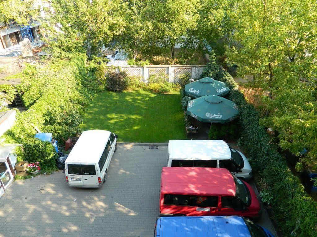 Hostel Krokodyl Varşova Dış mekan fotoğraf