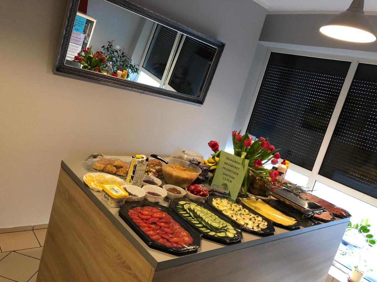 Hostel Krokodyl Varşova Dış mekan fotoğraf