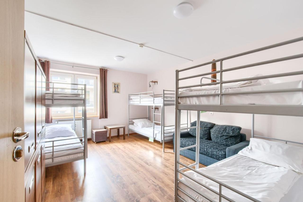 Hostel Krokodyl Varşova Dış mekan fotoğraf
