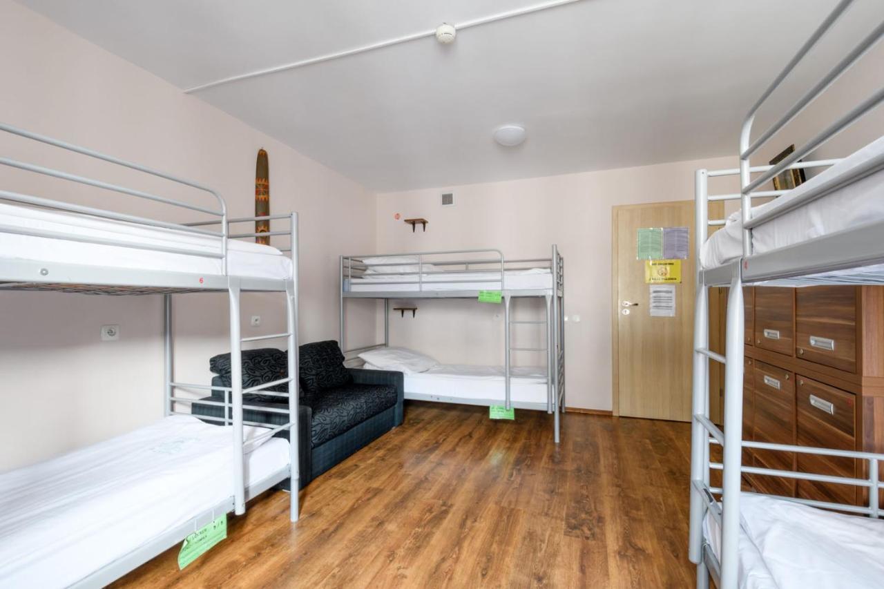 Hostel Krokodyl Varşova Dış mekan fotoğraf
